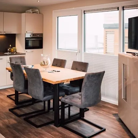 Hausboot Seeschwaeche - Lp12