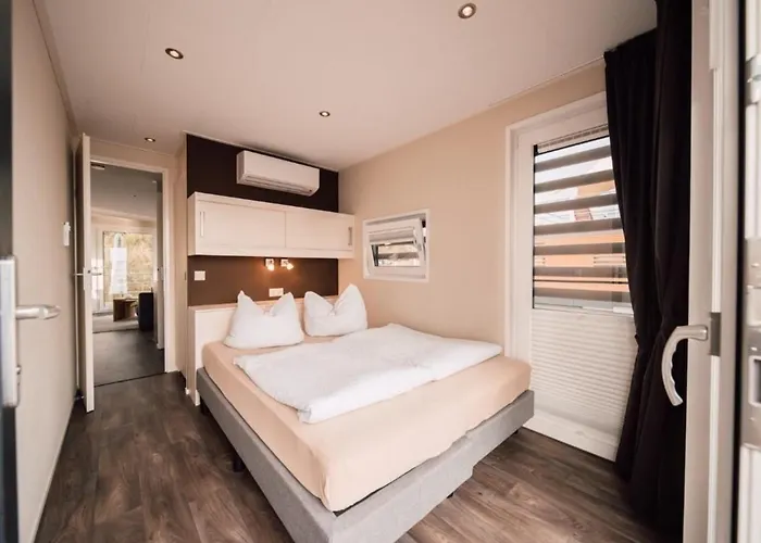 Hausboot Seeschwaeche - Lp12 * Vetschau